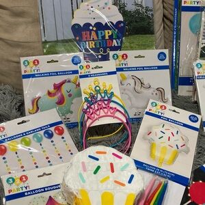 17 pc unicorn/cupcake party decoration set